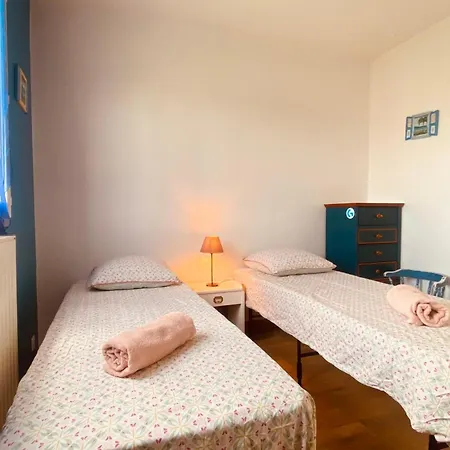 Bright And Unoverlooked *